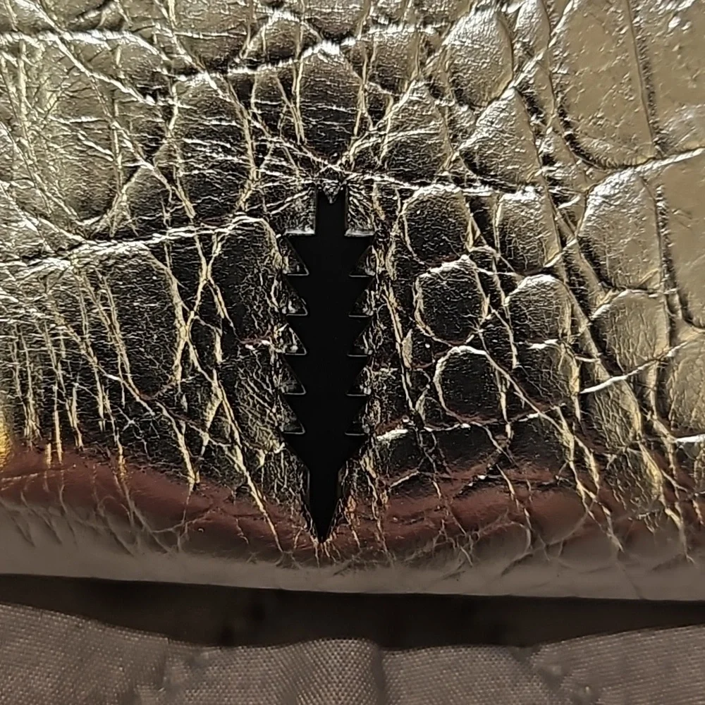 Thacker Crossbody Bag - Picture 3 of 16
